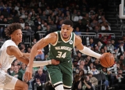 字母哥陷入低谷，连续三场30+连败，绝杀战胜球队命运悬念！的简单介绍