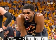 米切尔，复出首战轰40分，步行者！